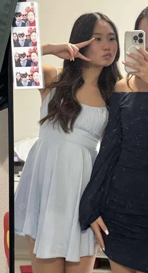Selfie Leslie Mini Dress thumbnail 9