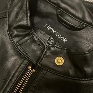 NEW LOOK Faux Leather Jacket in Black+Gold Tone Hardware, Size XL New w/o Tag thumbnail 10