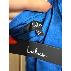 NWT Lulus Reglan Blue Satin One-Shoulder Sash Midi Dress Bridesmaid Gala Size L thumbnail 7