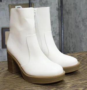 Universal Thread Jenna Platform Boots with Memory Foam Insole Off White 6M thumbnail 1