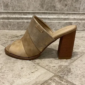 Henry Ferrera Champagne Sandals Size 7 thumbnail 8
