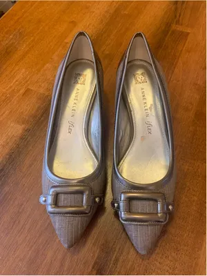 Women's Anne Klein iFlex Kitten Heels Size 8.5 Tan Brown Pumps thumbnail 3