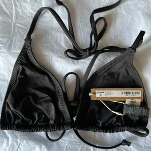 Skims Swim Bikini‎ Set triangle top size“L”and mid coverage bottom size“M” thumbnail 3