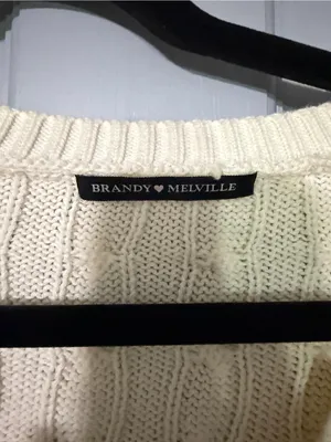 Brandy Melville Cream Cable V-Neck Sweater size estimated thumbnail 2