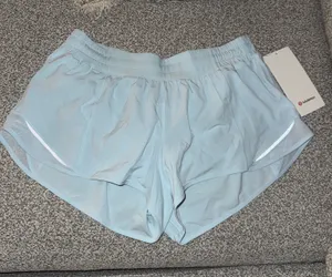 Lululemon Hotty Hot LR Short 2.5" *Lined thumbnail 1