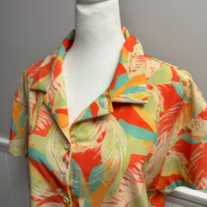 Skatie Marley Short Sleeve Button Up Top Shirt Blouse Colorful Palm Medium M thumbnail 8