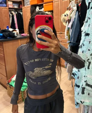 Long Sleeve thumbnail 1