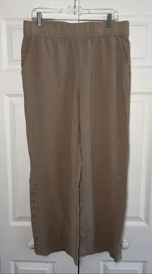 Soft Surroundings Wide Leg Pants Womens Size L Tan Gauze Button Hem Coastal thumbnail 1