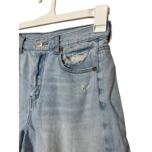American‎ Eagle Denim Highest Rise Baggy Shorts Distressed Rips Raw Hem Size 4 thumbnail 4