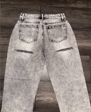 Black stonewashed frayed denim jeans thumbnail 6