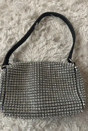 Studded purse  thumbnail 1