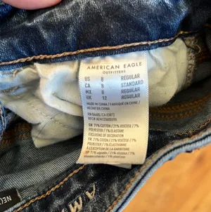 American Eagle Jeans thumbnail 2