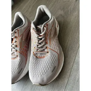Brooks adrenaline GTS womens shoes gray and orange size 7 thumbnail 2