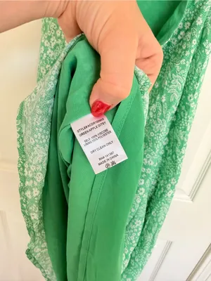 ASTR the Label‎ Gabrielle Dress in color Green Apple Ditsy Size Large L thumbnail 10