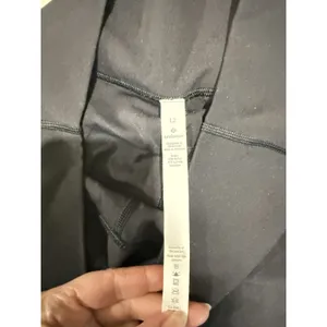 Lululemon Women's Nulux 7/8‎ Black Basic Leggings Size 12 thumbnail 2