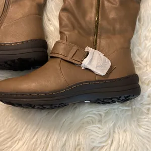 Dream Paris Beautiful Women’s Boots Brand New size 10 thumbnail 2