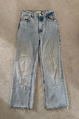 ZARA Jeans High-Rise thumbnail 1