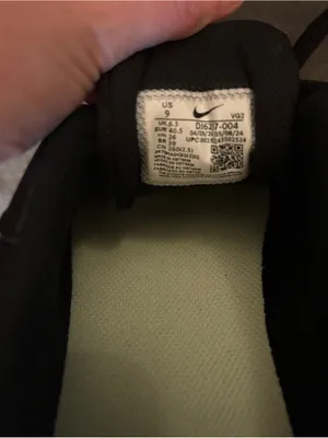 NEW Nike Women’s Tanjun Sneakers thumbnail 5