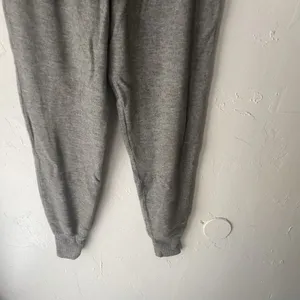 Liz Sport Vintage 90s Women's Size Small 50% Lambswool Grey Jogger Pants‎ thumbnail 3