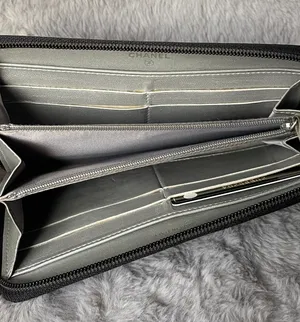wallet thumbnail 5