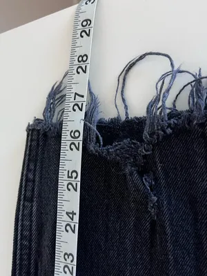 Abercrombie and Fitch Women's High Rise Mom Jeans Curve Love Distressed Black‎ thumbnail 7