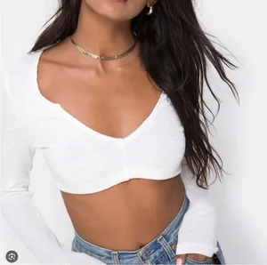 Motel Cropped Long Sleeve Top thumbnail 2