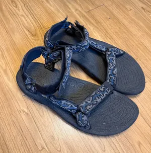 Teva Sandals men’s  thumbnail 1