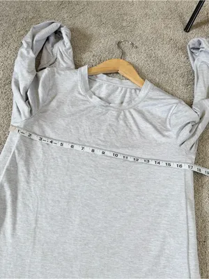 Athleta Women’s Uptempo Top Shirt Longsleeve Cozy in Gray S thumbnail 10