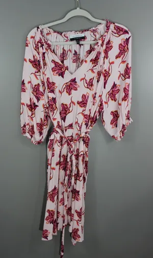 Eloquii Elements Floral Dress Womens 18/20 Pink Great V-Neck Puff Sleeve Midi thumbnail 1
