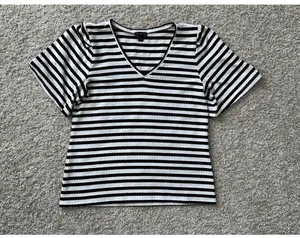 Ann Taylor Sz S Black & White Striped Knit Top Tee T-Shirt Cute!! thumbnail 2