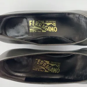 Vtg Salvatore Ferragamo 7.5 AAA Pumps Metallic Patent Leather Close‎ Toe Heels thumbnail 7