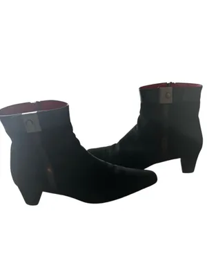 Coach Hillary‎ Black Suede Ankle Boots Block Heel Made in Italy Size 8.5 B thumbnail 3