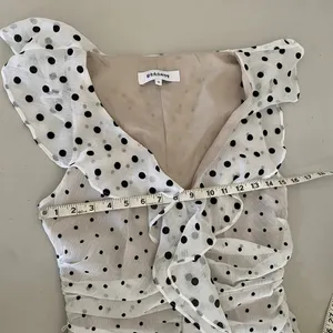Elliatt Black White Polka Dot Dorothy Ruffled Tiered Flounce Mini Dress Small thumbnail 4