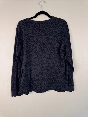 Nike Grey Animal Print Sweatshirt Womens XXL Gold Embroidered Logo Casual Cozy thumbnail 2