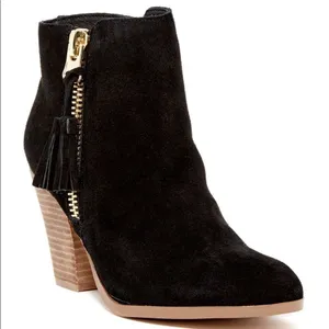 ✨ ALDO Women's Black Pausha Bootie✨ thumbnail 1