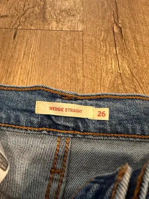 Levi's Classic Light Blue Wedgie Straight Leg Jeans 26 thumbnail 4