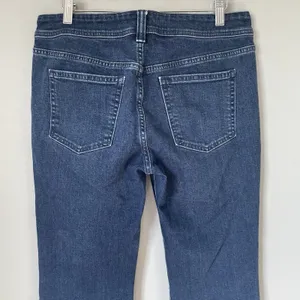 GAP '70s Flare Low Rise Denim Jeans Pants Blue Cotton Women's Size 10 Petite thumbnail 4