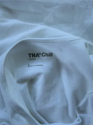 Aritzia TNA Chill Times Longsleeve Top size Large - White thumbnail 9