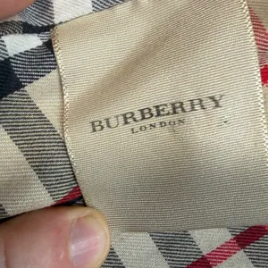 Burberry London Car Coat Women 6R Black Nova Chk Luxury Old Money Dark Academia thumbnail 4
