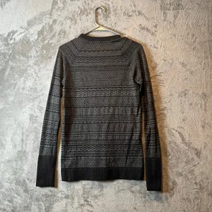 Lululemon Rest Less Pullover Black White‎ Stretchy Top Women's Size 8 thumbnail 5