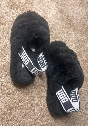 UGG Black Fuzzy Logo Strap Slide Sandals 6. No flaws thumbnail 1