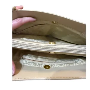 Etienne Aigner Cream Leather Shoulder Bag Gold Hardware Triple Compartment Purse thumbnail 8