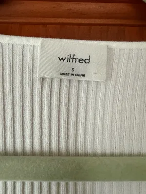 wilfred sweater thumbnail 2