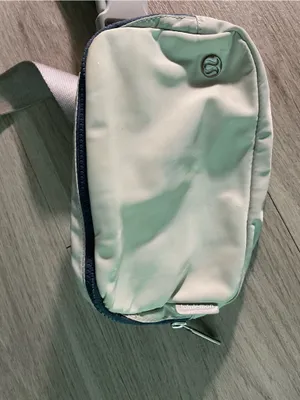 lululemon athletica Belt Bag with Neutral Strap thumbnail 3
