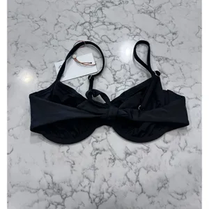 NWT Quince Black Italian Demi Underwire Bikini Top Medium thumbnail 4