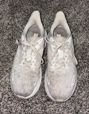 Women’s Hoka Clifton 9 thumbnail 1