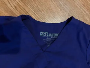 Greys anatomy scrub set thumbnail 3