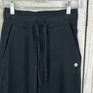 Black Activewear Pants with Flared Hem thumbnail 3