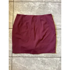 Halara NWOT Burgundy Button Front Athletic Skort with Pockets Womens L Wine Red thumbnail 6