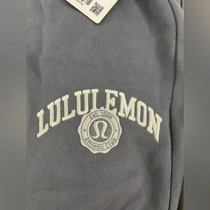 Lululemon NWT Scuba Mid Rise Oversized Fleece Joggers Graphic Solar Grey Size XL thumbnail 15